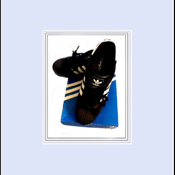 New Men\'s Adidas Originals Superstar Shoes Floor Model, 9.5-10